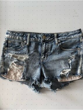 American Eagle Shortie Shorts Super Stretch Blue Distressed Denim Lace pockets